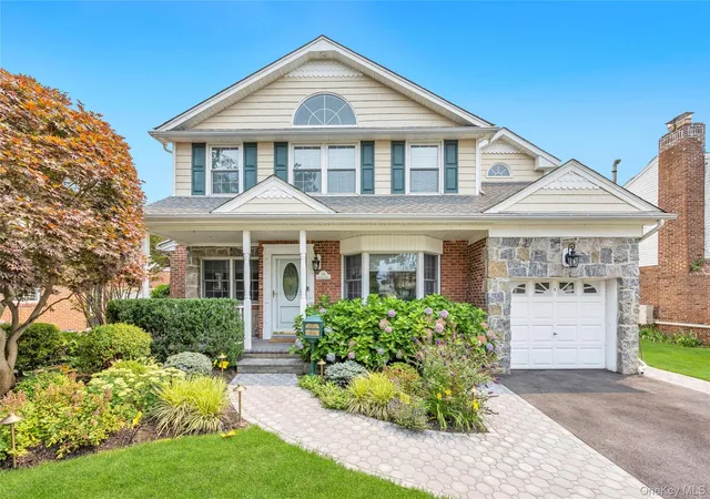 Photo 1 of Single family home for sale at 16 Ashland Ave, North Hempstead, NY 11040 | MLS# 1024991 | Listing updated on 2026-08-22