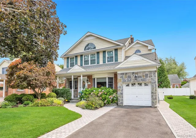 Photo 2 of Single family home for sale at 16 Ashland Ave, North Hempstead, NY 11040 | MLS# 1024991 | Listing updated on 2026-08-22