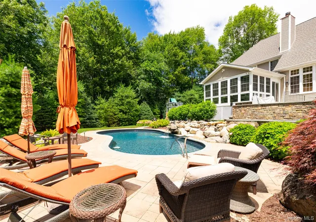 Photo 4 of Sale Pending at 8 Glen Brk Ct, Wappinger, NY 12590 | MLS# 1025026 | Listing updated on 2026-09-19