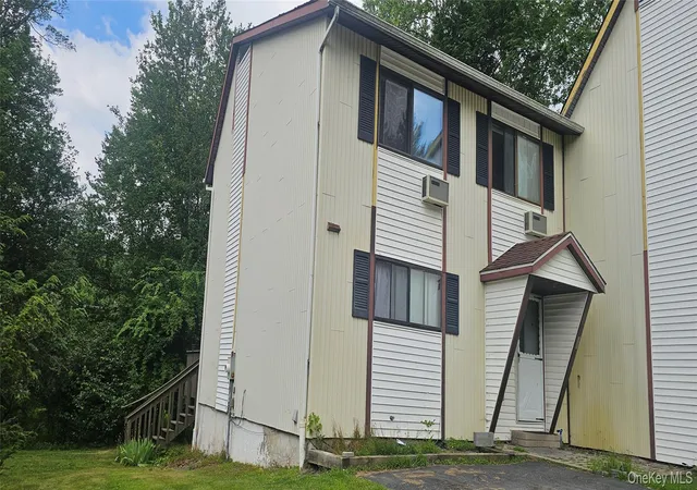 Homes for sale in Thompson, NY | 59 Peter Wy, Thompson, NY 12751 | MLS# 1025057