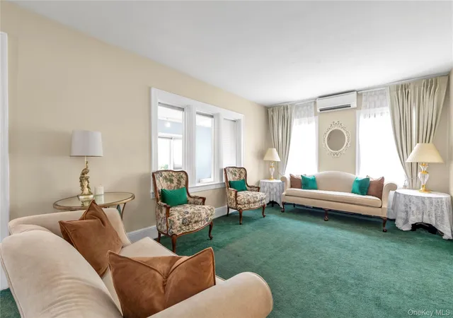 5th image of 144 Buckingham Pl, Hempstead, NY 11563 | MLS# 1025070