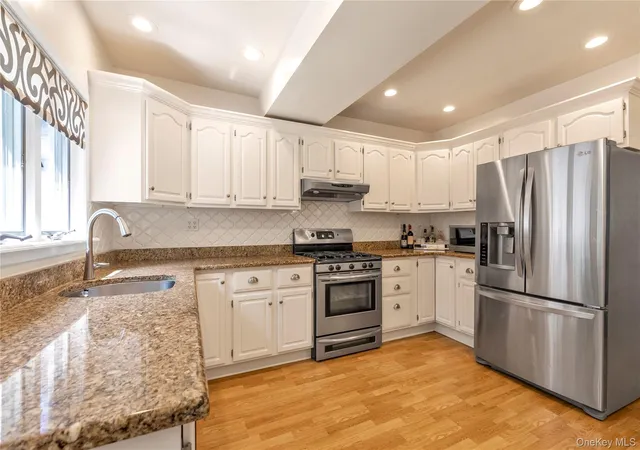 4th image of 144 Buckingham Pl, Hempstead, NY 11563 | MLS# 1025070