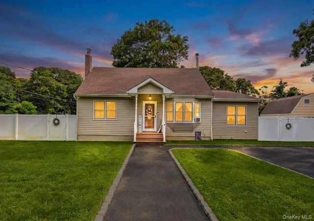 1st image of 14 Tudor Rd, Brookhaven, NY 11967 | MLS# 1025072