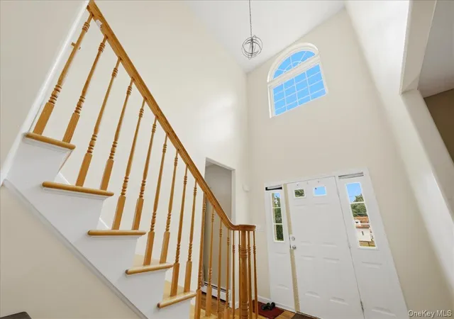 Photo 4 of Sale Pending at 977 Mt Hope Rd, Middletown, NY 10940 | MLS# 1025075 | Listing updated on 2026-10-01