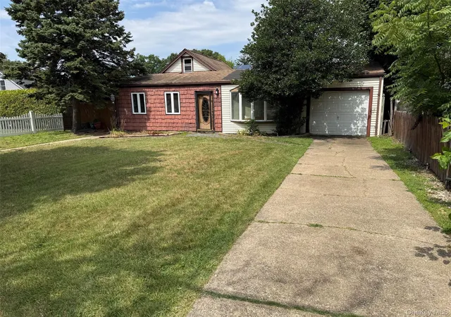 Photo 2 of Sale Pending at 184 Rockmart Ave, Hempstead, NY 11003 | MLS# 1025092 | Listing updated on 2026-08-11