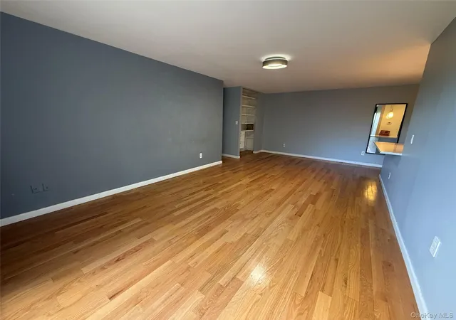 Photo 3 of House for sale at 2 Fountain Ln #2E, Greenburgh, NY 10583 | MLS# 1025099 | Listing updated on 2026-09-05