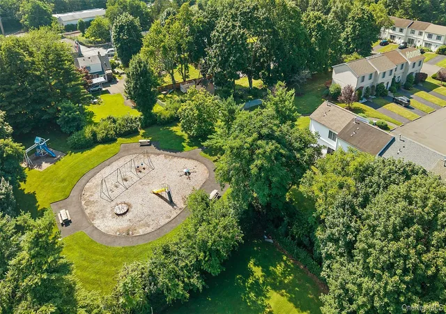 25th image of 61 Zugibe Ct, West Haverstraw, NY 10993 | MLS# 1025123