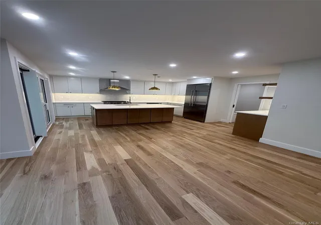 Photo 3 of Sale Pending at 19 Black Birch Ln, Scarsdale, NY 10583 | MLS# 1025126 | Listing updated on 2026-08-02