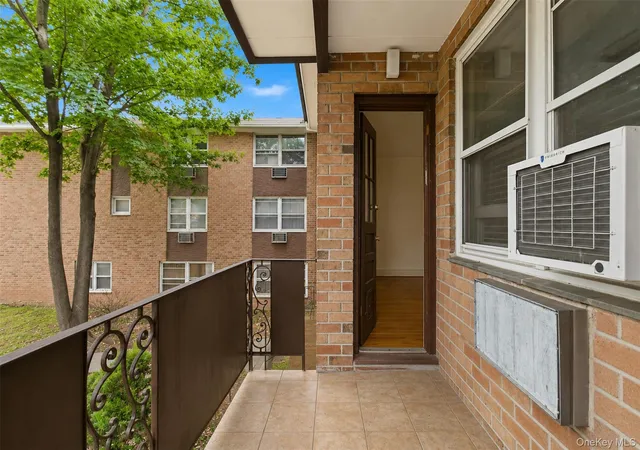 2nd image of 242 Kearsing Pkwy, Monsey, NY 10952