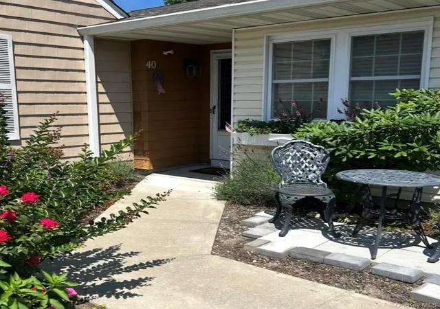 Photo 2 of Sale Pending at 40 Revere Dr, Islip, NY 11782 | MLS# 1025164 | Listing updated on 2026-08-08