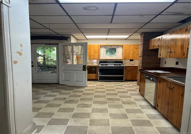 Photo 14 of Sale Pending at 731 Frost Ave, Peekskill, NY 10566 | MLS# 1025169 | Listing updated on 2026-08-25
