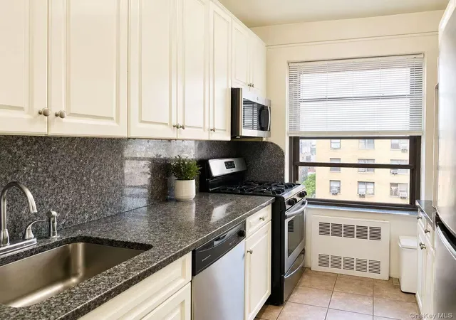 Homes for sale in New York, NY | 9940 63 Rd #11AA, New York, NY 11374 | MLS# 1025185