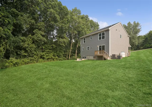 Photo 4 of Sale Pending at 65 Ozark St, Brookhaven, NY 11720 | MLS# 1025189 | Listing updated on 2026-09-15