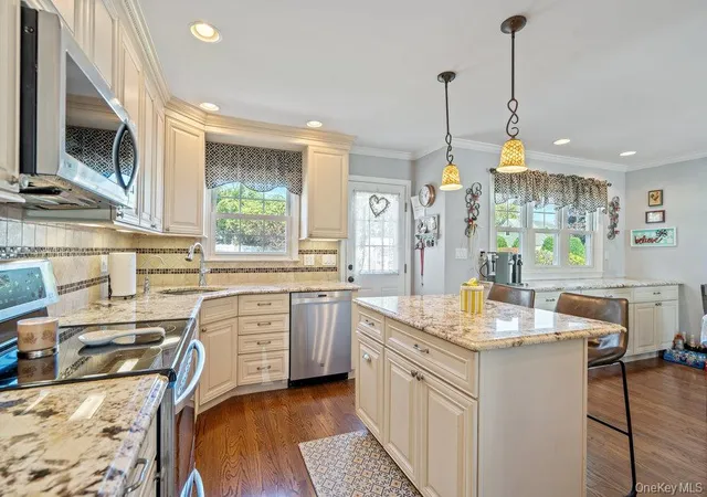 Photo 3 of Sale Pending at 115 Lambert Ave, Oyster Bay, NY 11735 | MLS# 1025194 | Listing updated on 2026-08-12