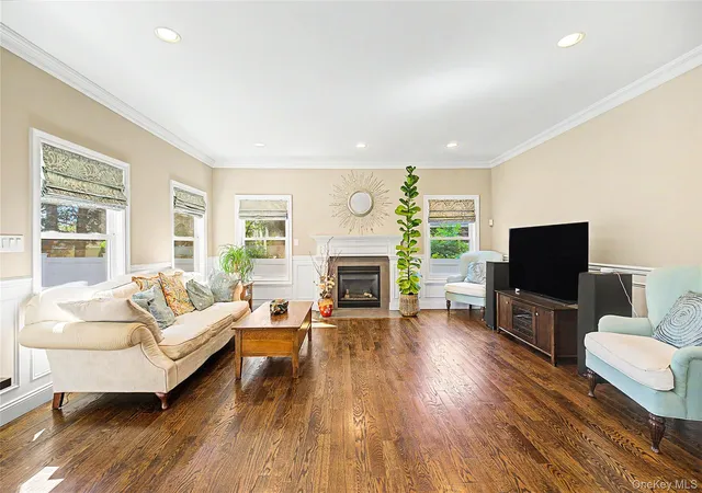 2nd image of 62 Georgia Dr, Oyster Bay, NY 11791 | MLS# 1025197