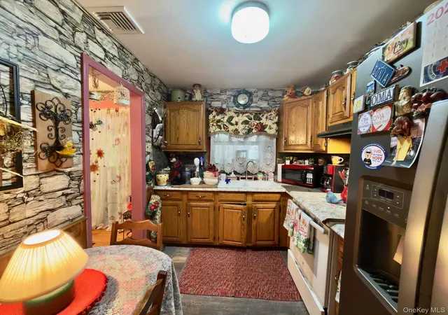 Photo 4 of Single family home for sale at 26 W Cookingham Dr, Hyde Park, NY 12580 | MLS# 1025200 | Listing updated on 2026-08-12