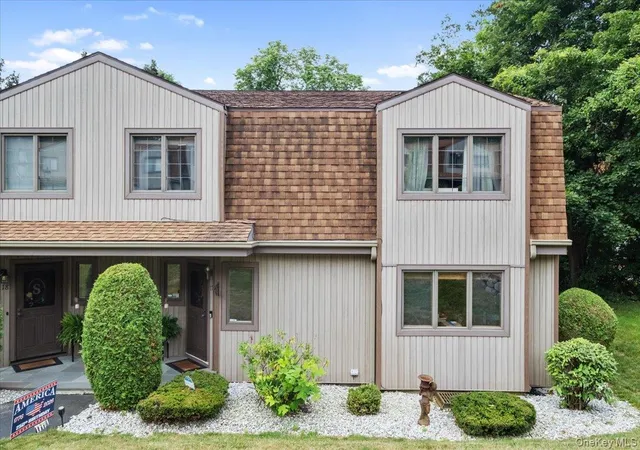 Listing Photo 3 - Condo for sale in building located at 17 High Mdw Trl, Peekskill, NY 10566