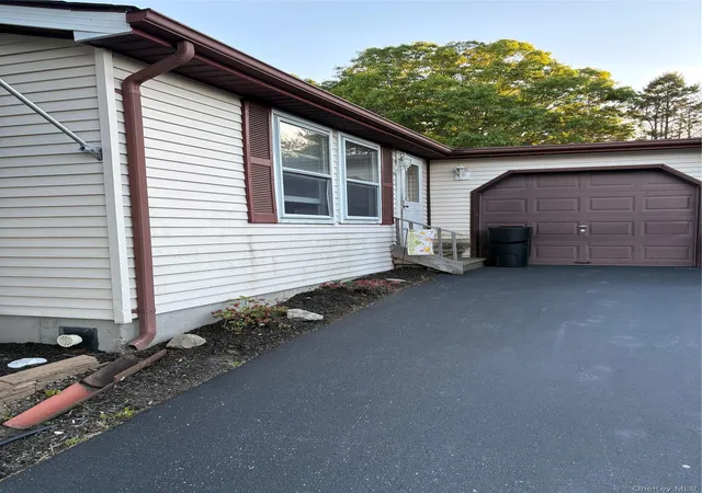 1st image of 89 Village Cir W, Manorville, NY 11949 | MLS# 1025221