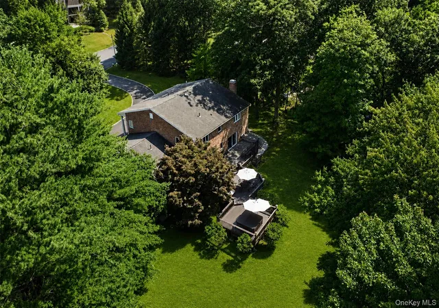 Photo 2 of Single family home for sale at 391 Pleasant Hl Dr, Clarkstown, NY 10956 | MLS# 1025224 | Listing updated on 2026-09-20