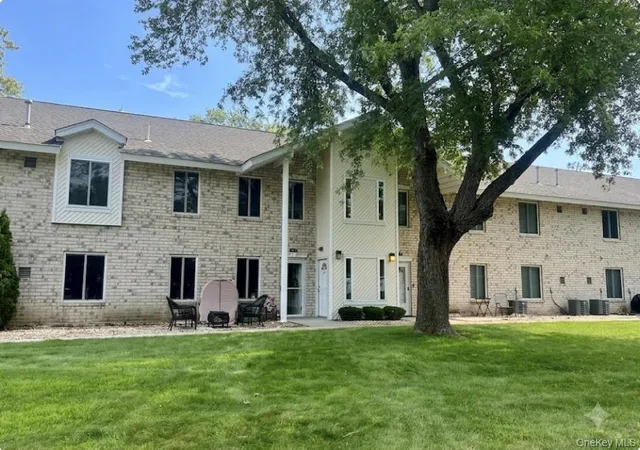 2nd image of 26 El Camino Ct Gibbs #26, Brookhaven, NY 11727 | MLS# 1025239