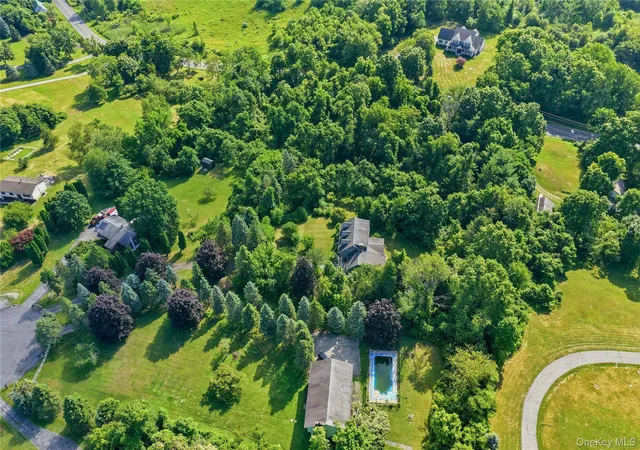36th image of 12 Kristi Ln, Poughkeepsie, NY 12601 | MLS# 1025240