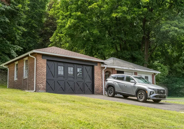 Photo 2 of Single family home for sale at 28 Hillside Ave, Haverstraw, NY 10927 | MLS# 1025251 | Listing updated on 2026-10-21