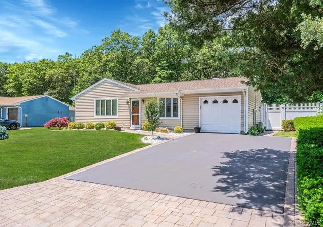 1st image of 150 Rosemont Ave, Brookhaven, NY 11738 | MLS# 1025261