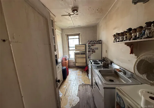 Photo 3 of House for sale at 828 Gerard #5C, Bronx, NY 10451 | MLS# 1025263 | Listing updated on 2026-07-20