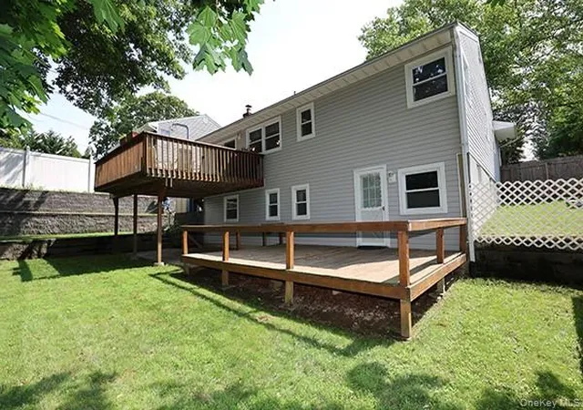26th image of 113 Iceland Dr, Huntington, NY 11746 | MLS# 1025265