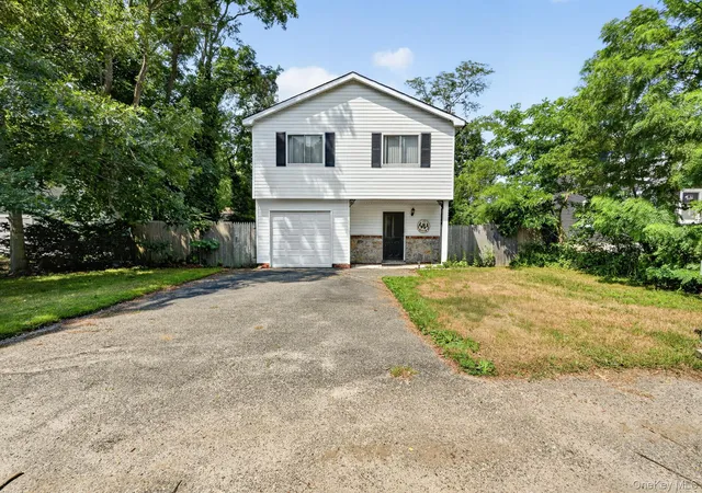 1st image of 174 Beaver Dr, Brookhaven, NY 11951 | MLS# 1025272