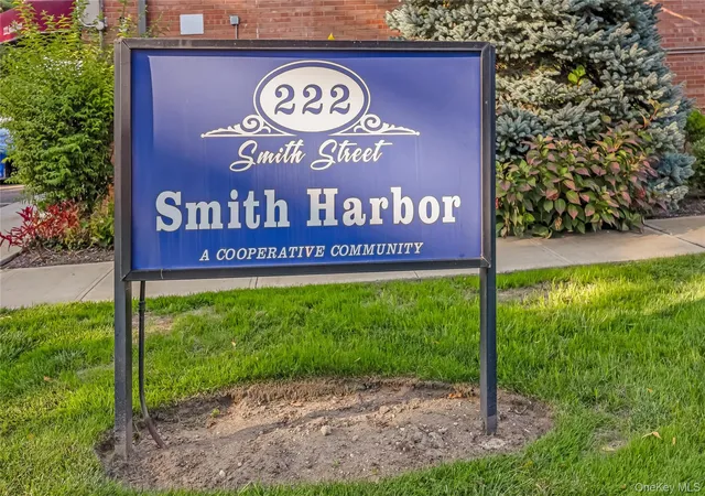 Homes for sale in Hempstead, NY | 222 Smith St #1B, Hempstead, NY 11520 | MLS# 1025277
