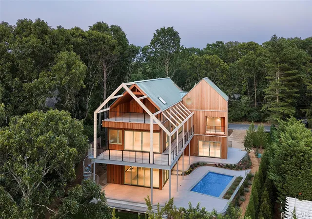 2nd image of 25 Bluff Point Rd, East Hampton, NY 11963 | MLS# 1025305