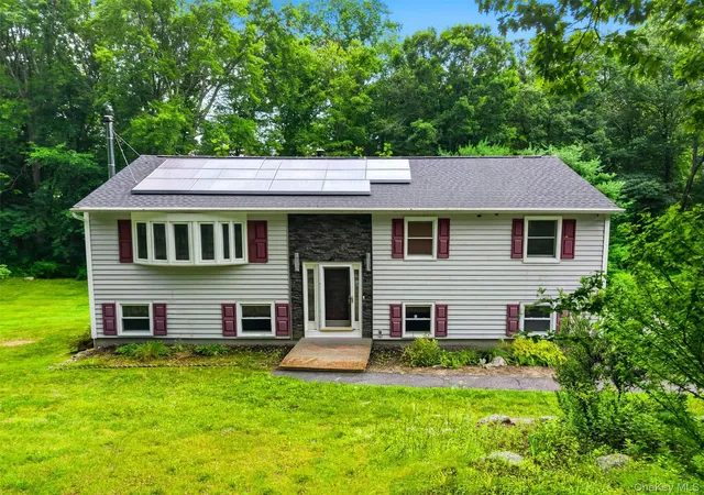 Photo 2 of Sale Pending at 27 Casse Ct, Carmel, NY 10541 | MLS# 1025322 | Listing updated on 2026-08-07