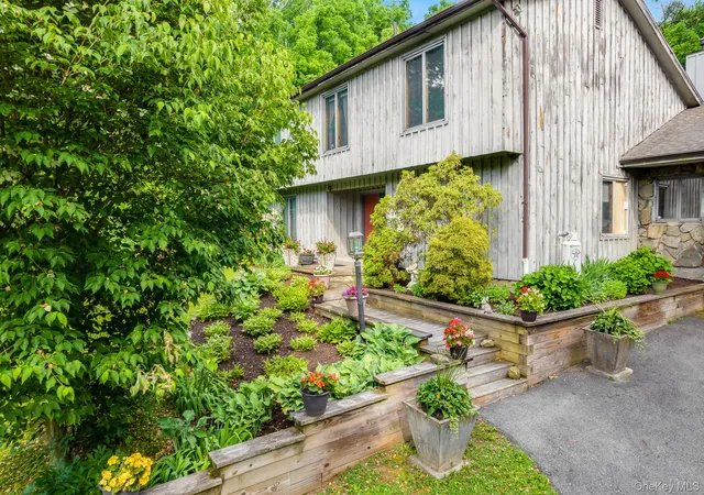 Photo 3 of Single family home for sale at 12 Denim Dr, East Fishkill, NY 12590 | MLS# 1025328 | Listing updated on 2026-09-18