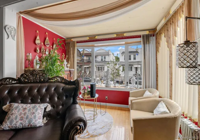4th image of 152 Pine St, Brooklyn, NY 11208 | MLS# 1025330