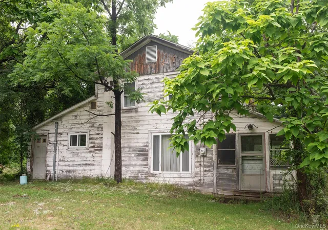 Photo 4 of Sale Pending at 3789 State Route 52, Pine Bush, NY 12566 | MLS# 1025346 | Listing updated on 2026-08-20