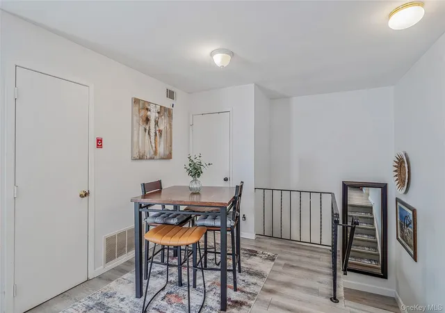 Photo 5 of House for sale at 244 Lake Pointe Cir #244, Brookhaven, NY 11953 | MLS# 1025350 | Listing updated on 2026-08-12