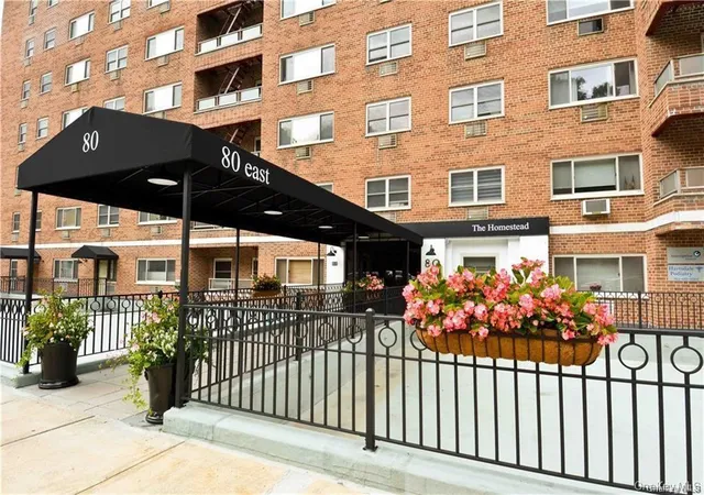 Homes for sale in Greenburgh, NY | 80 E Hartsdale Ave #T20, Greenburgh, NY 10530 | MLS# 1025358