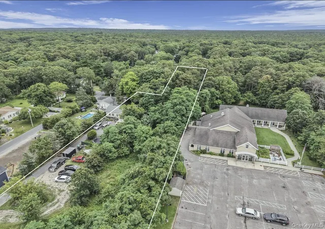 5th image of 669 Flanders Rd, Riverhead, NY 11901 | MLS# 1025367