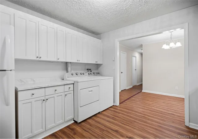 Photo 4 of Sale Pending at 3 Aspen Rd, Mastic Beach, NY 11951 | MLS# 1025381 | Listing updated on 2026-08-20