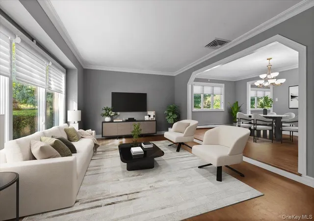 4th image of 76 Wildwood Dr, Huntington, NY 11746 | MLS# 1025383