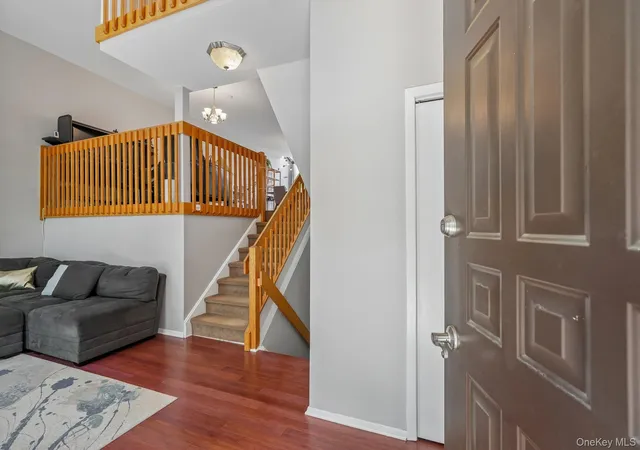 5th image of 42 Tulip Ct, Clarkstown, NY 10954 | MLS# 1025399