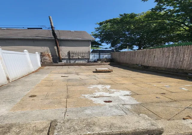 13th image of 801 Logan St, New York, NY 11208 | MLS# 1025437