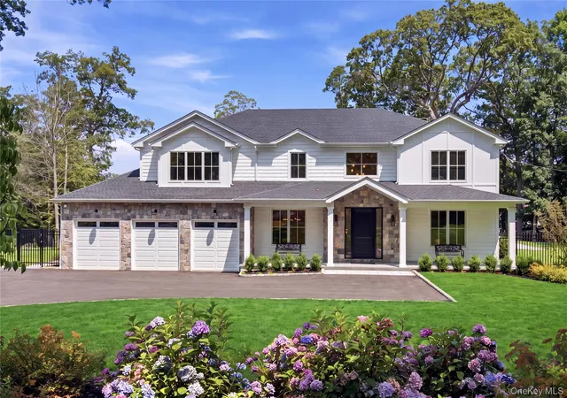 Photo 1 of Mansion for sale at 32 Pine Rd, Oyster Bay, NY 11791 | MLS# 1025444 | Listing updated on 2026-10-08