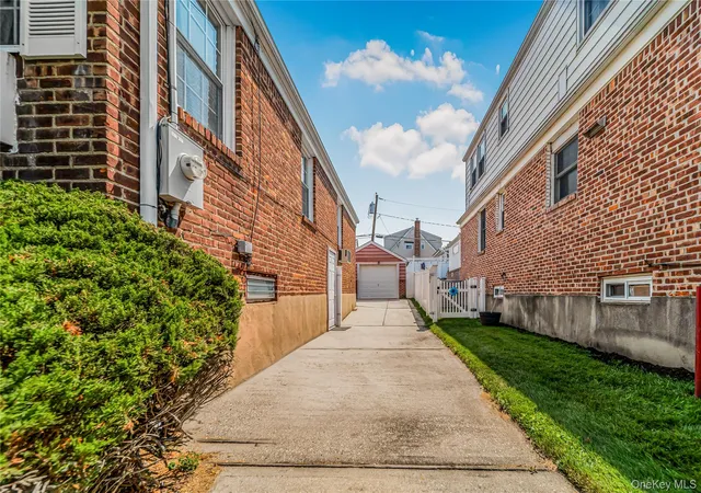 Photo 2 of Single family home for sale at 248 Kensington Rd S, Hempstead, NY 11530 | MLS# 1025448 | Listing updated on 2026-10-11