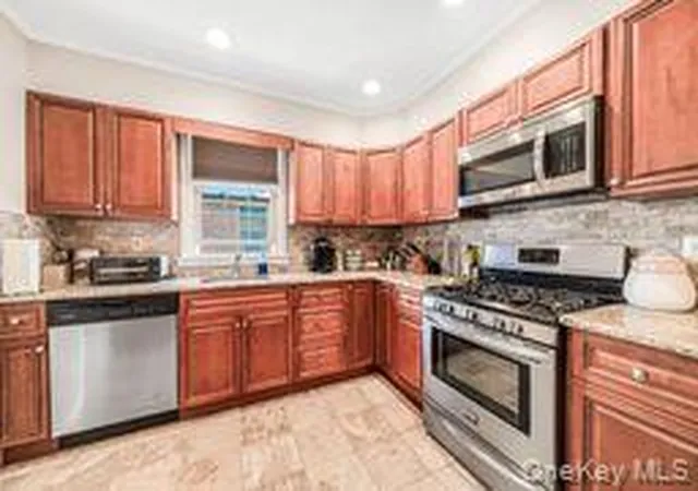 Photo 4 of Single family home for sale at 248 Kensington Rd S, Hempstead, NY 11530 | MLS# 1025448 | Listing updated on 2026-08-23