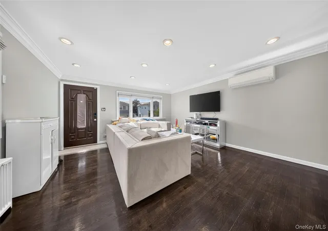 Photo 2 of Sale Pending at 41 Catherine Ave, Hempstead, NY 11010 | MLS# 1025482 | Listing updated on 2026-09-03