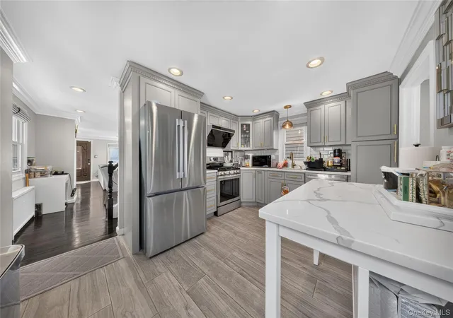 Photo 5 of Sale Pending at 41 Catherine Ave, Hempstead, NY 11010 | MLS# 1025482 | Listing updated on 2026-09-03