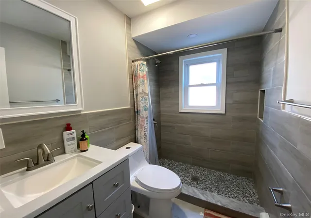 Photo 4 of Sale Pending at 661 Tabor Pl, East Meadow, NY 11554 | MLS# 1025500 | Listing updated on 2026-08-13