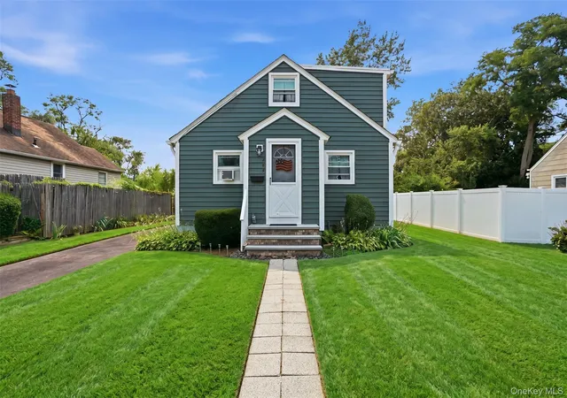 Photo 1 of Sale Pending at 235 N 7th Street, Babylon, NY 11757 | MLS# 1025522 | Listing updated on 2026-08-06
